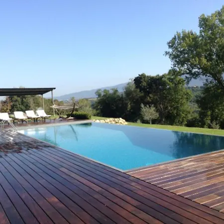 فيلة Configni Sleeps 16 Pool Wifi